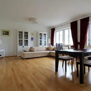 Luxury - View Of River And Castle Apartment